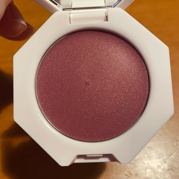 Fenty Cheeks Out Cream Blush Cool Berry - Picture 7 of 16